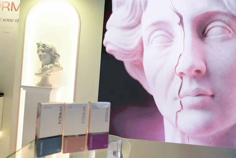 The statue and the fillers